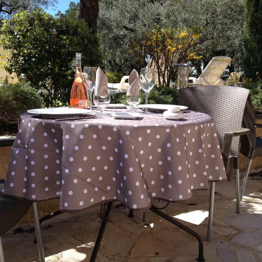 La Picholine En Provence Nyons Exterior foto